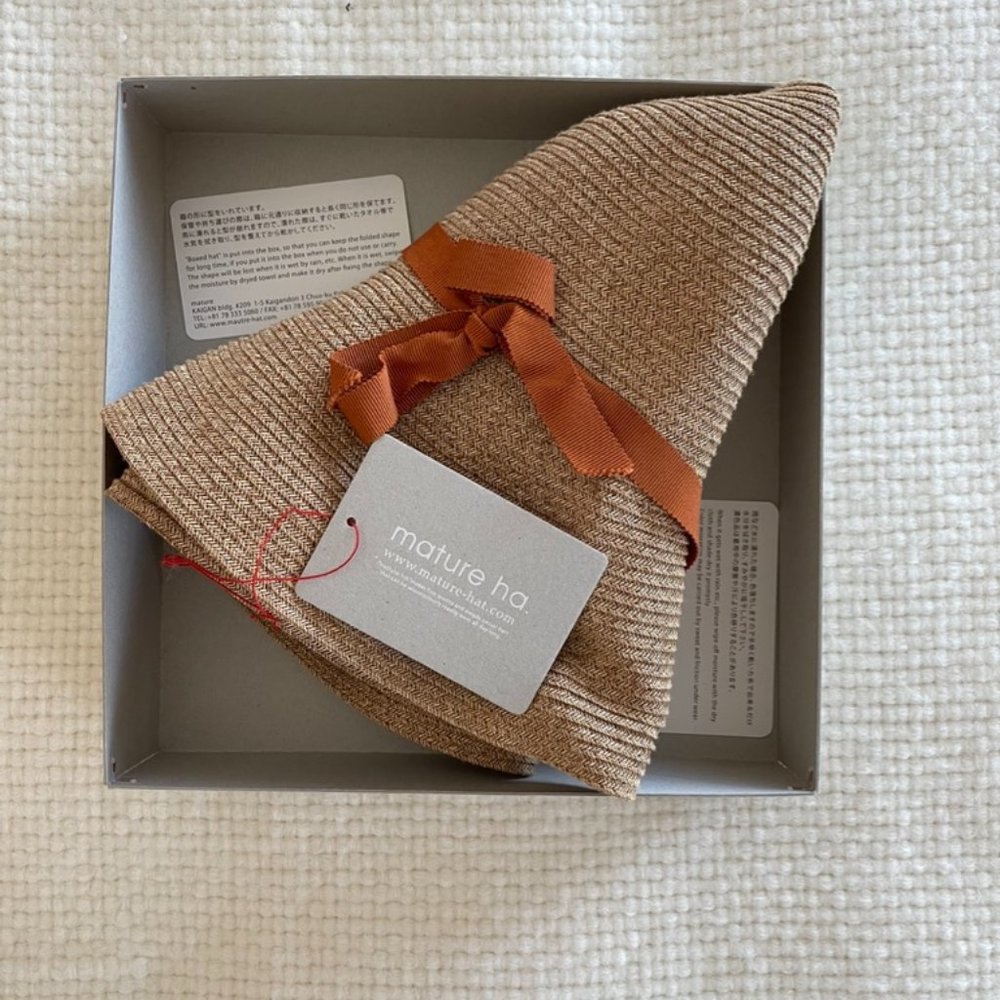 BOXED HAT by MATURE HA, ONE SIZE, NATURAL with GROSGRAIN RIBBON